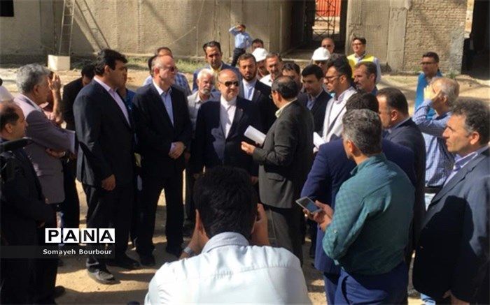 وزیر ورزش و جوانان از ورزشگاه انقلاب کرج بازدید کرد