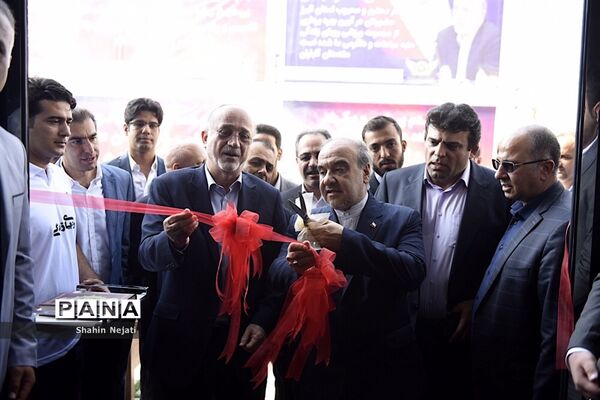 بازدید وزیر ورزش و جوانان و استاندار البرز از پروژه ورزشگاه 6 هزار نفری انقلاب کرج و افتتاح سالن چند منظوره ورزشی