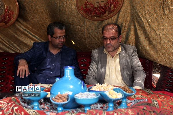 نمایشگاه طرح های برگزیده ابتدایی و کارگاه‌های آموزشی ایران شناسی