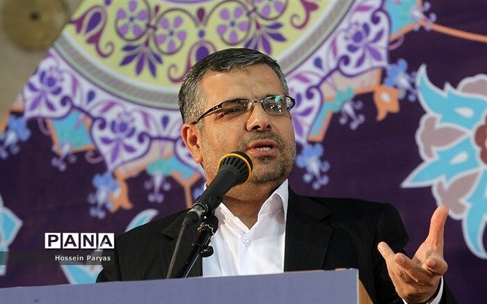 مدیرکل آموزش و پرورش شهر تهران: دریای ژرف الهی قرآن با توسل به پیامبر و ائمه دست یافتنی است
