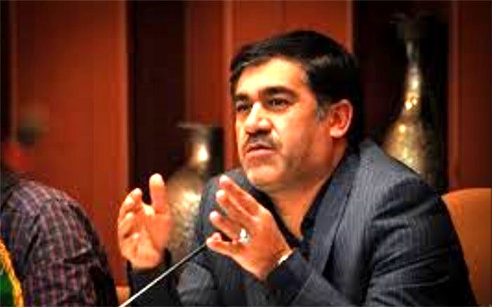 مدیرکل ورزش و جوانان آذربایجان شرقی: آقای فیروز کریمی،اولین و آخرین باری باشد که توهین می کنید