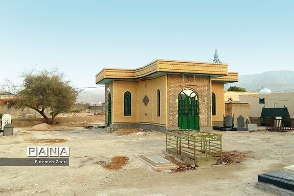 توقف بازسازی بقعه امام زاده نورالدین لامِرد فارس