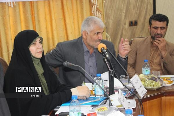 نشست نمایندگان مجلس دانش آموزی قطب3 کشور به میزبانی کهگیلویه وبویراحمد