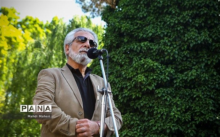 منوچهر شاهسواری:با اکران فیلم های خارجی موافقم