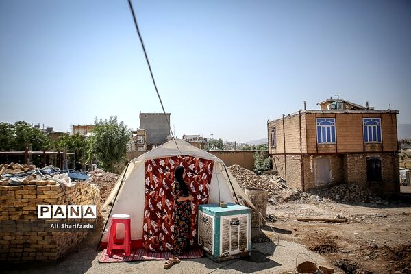 نجات‌یافته‌گان زلزله کرمانشاه