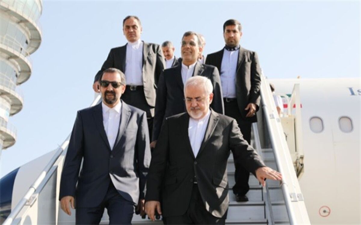 ظریف وارد سنگاپور شد