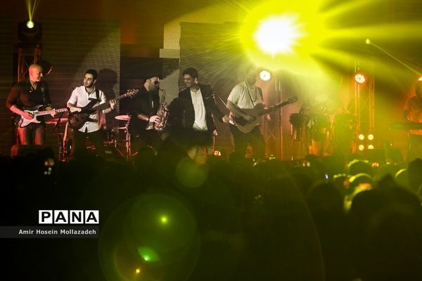 کنسرت فرزاد فرزین در ارومیه