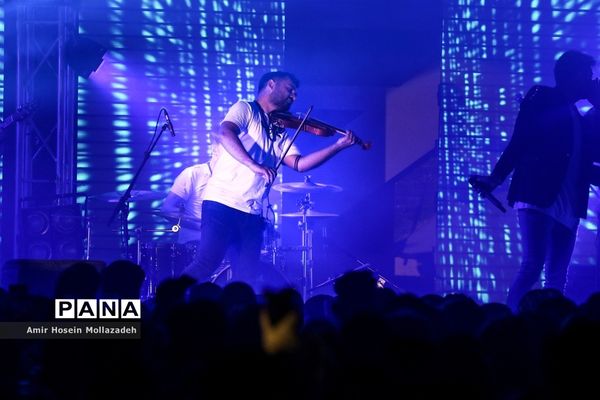 کنسرت فرزاد فرزین در ارومیه