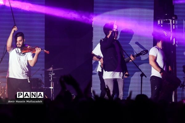 کنسرت فرزاد فرزین در ارومیه