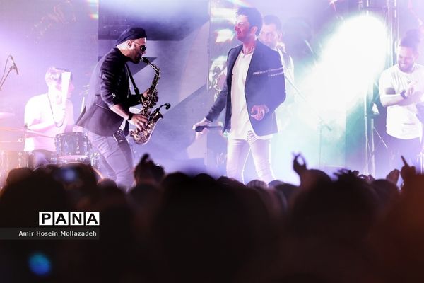 کنسرت فرزاد فرزین در ارومیه