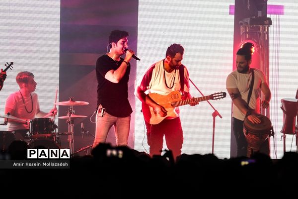 کنسرت فرزاد فرزین در ارومیه