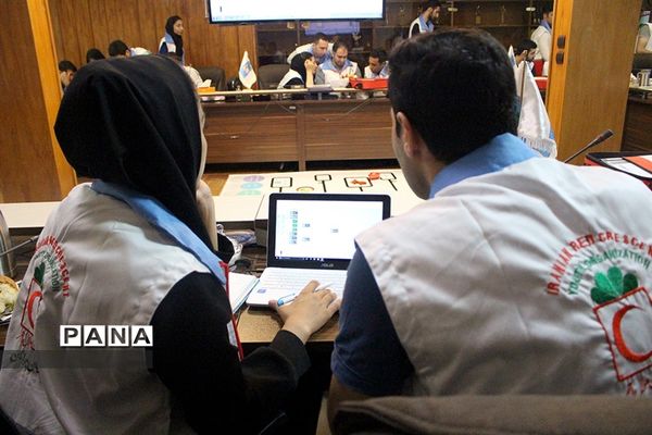 دوره آموزشی کاربرد علم، فناوری، مهندسی و ریاضیات  در کاهش آثار سوانح و بلایا در تبریز