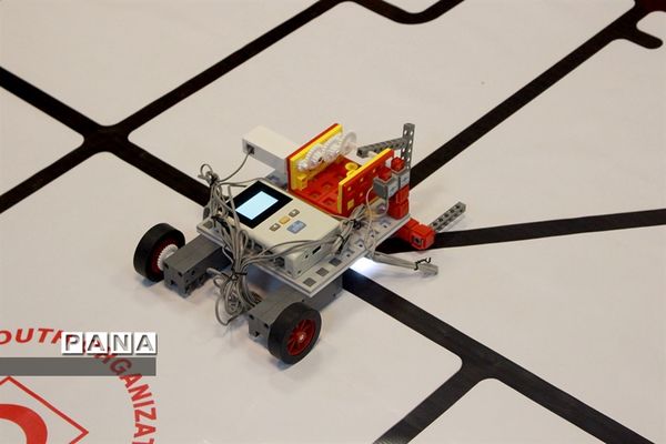 دوره آموزشی کاربرد علم، فناوری، مهندسی و ریاضیات  در کاهش آثار سوانح و بلایا در تبریز