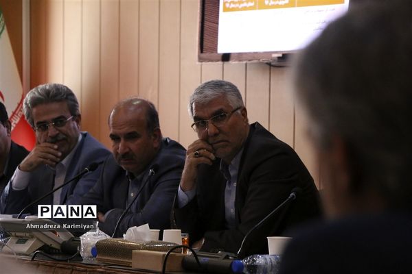 جلسه ستاد ساماندهی امور جوانان فارس