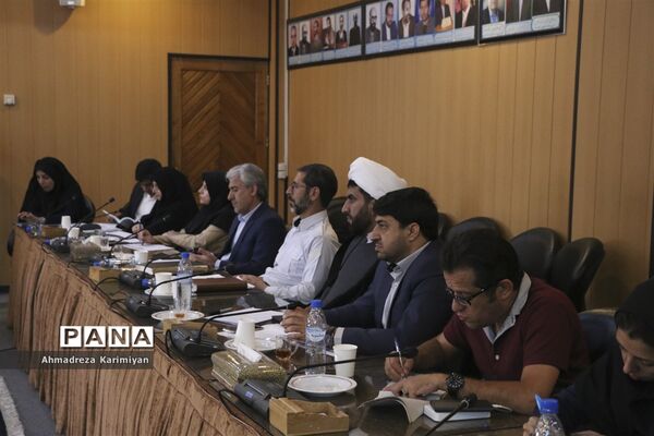 جلسه ستاد ساماندهی امور جوانان فارس