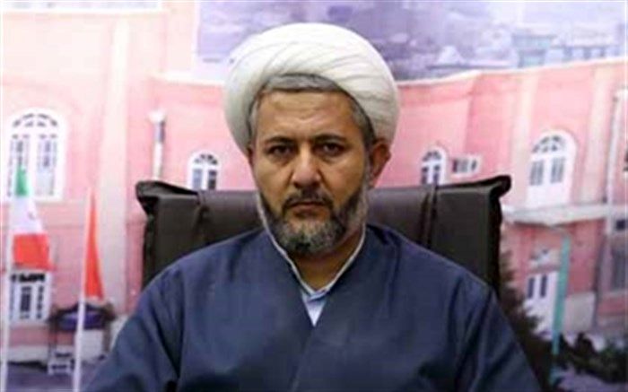 پاک‌سازی ورودی‌های شهر ارومیه از ضایعات فروشان