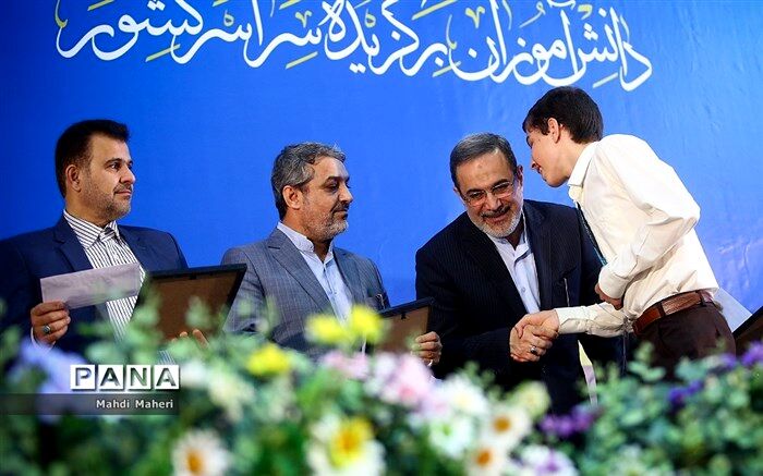 رقابت ۷۸۰ دانش‌آموز پسر در مسابقات قرآنی به ایستگاه پایانی رسید