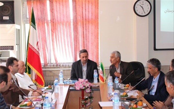 نشست  مشترک مجمع خیرین با اعضای شورای آموزش و پرورش شهرستان فیروزکوه