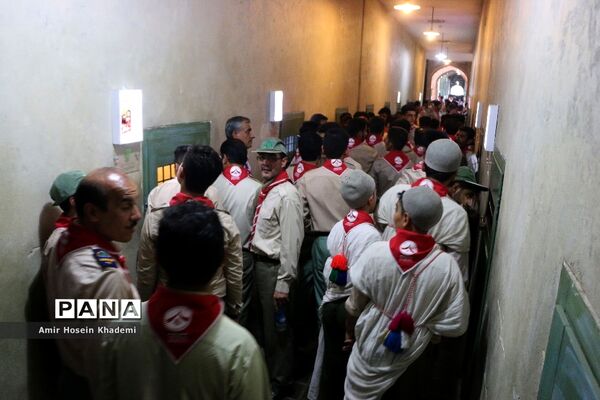 بازدید دانش آموزان پیشتاز هشتمین اردوی ملی از باغ موزه قصر