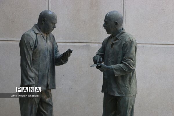 بازدید دانش آموزان پیشتاز هشتمین اردوی ملی از باغ موزه قصر