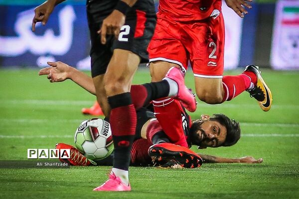 دیدار تیم های پرسپولیس و فولاد خوزستان