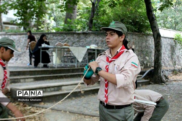 آزمون  ساخت پروژه ساخت باچوب طناب  توسط پیشتازان