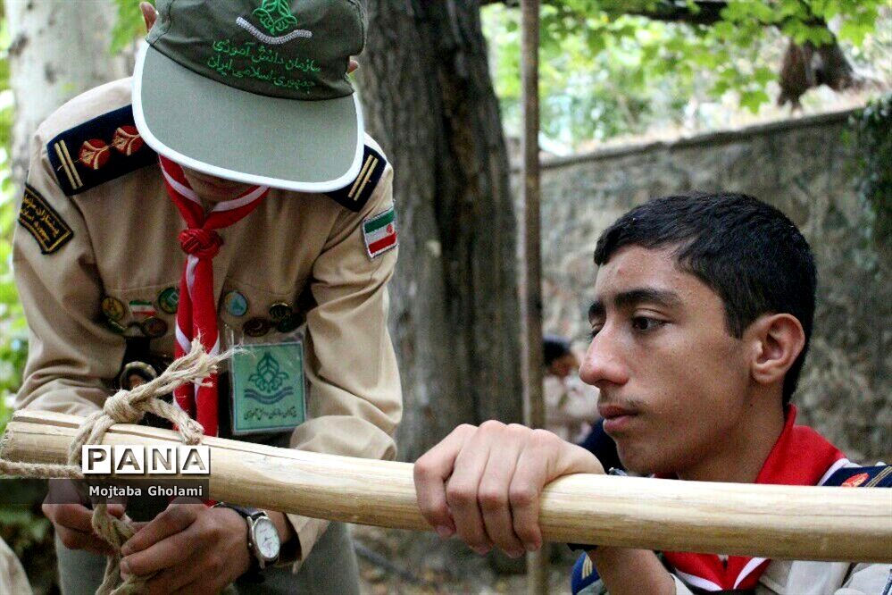 آزمون  ساخت پروژه ساخت باچوب طناب  توسط پیشتازان