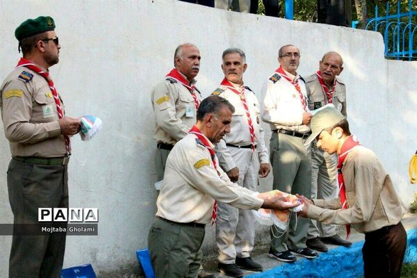 مراسم اهدای پرچم افتخار به گروه‌های  پیشتاز برتر حاضر در اردوی ملی