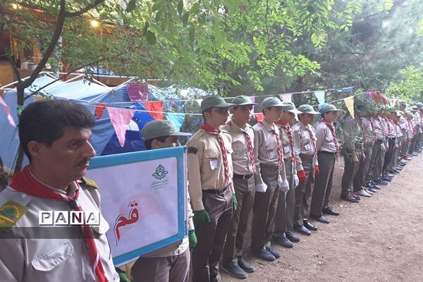 کسب پرچم افتخار خلاقیت و نوآوری توسط دانش آموزان پیشتاز قم