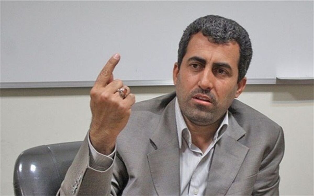 پور ابراهیمی: رئیس‌جمهوری در وضع امروز کشور مسائل اقتصادی را واضح و شفاف برای مردم تشریح کند