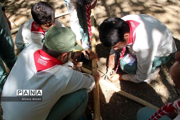 حضور پیشتازان پسر مازندران در کارگاه چوب و‌گره هشتمین اردوی ملی