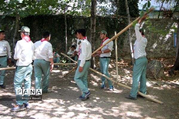 حضور پیشتازان پسر مازندران در کارگاه چوب و‌گره هشتمین اردوی ملی