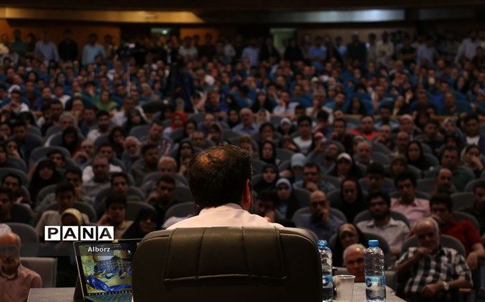نخستین همایش نهضت روشنگری نفوذ برگزار شد