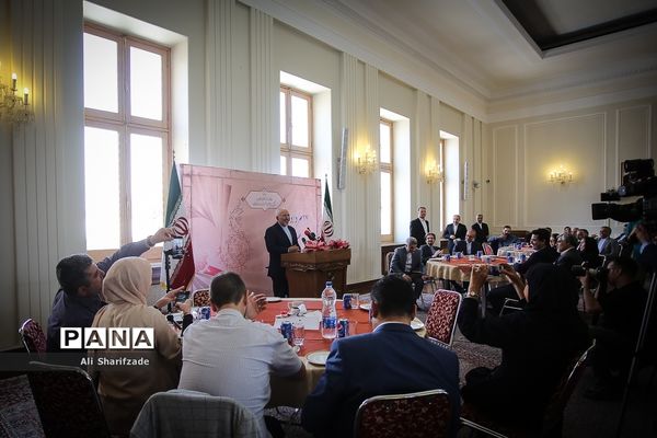 نشست وزارت امور خارجه با اصحاب رسانه به مناسبت روز خبرنگار