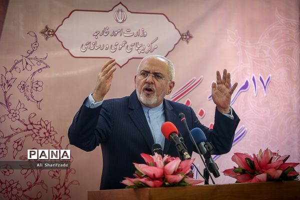 نشست وزارت امور خارجه با اصحاب رسانه به مناسبت روز خبرنگار