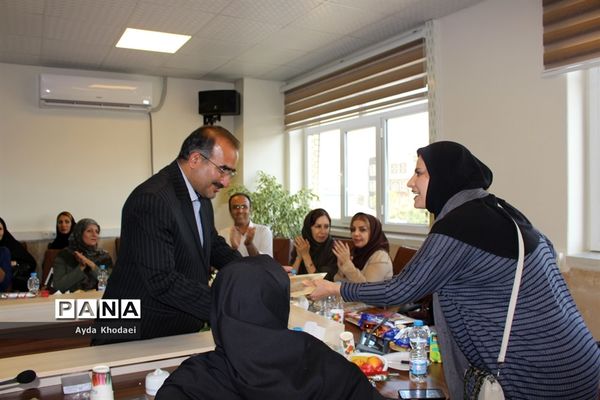 آیین تجلیل از خبرنگاران فعال حوزه آموزش و پرورش البرز