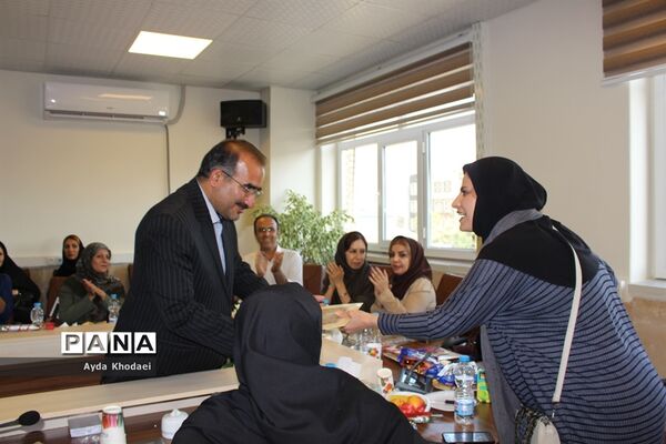 آیین تجلیل از خبرنگاران فعال حوزه آموزش و پرورش البرز
