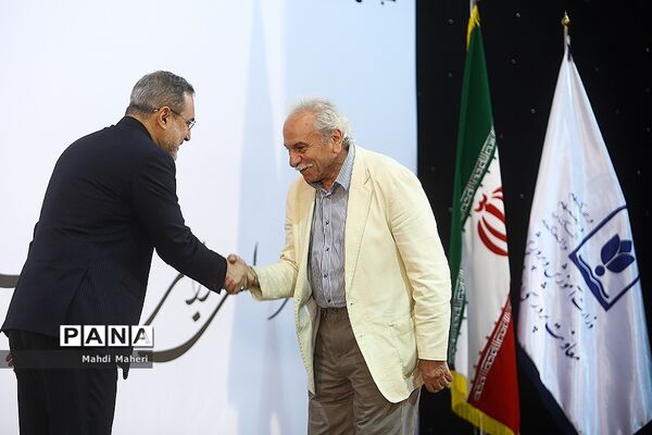 اختتامیه سی و ششمین جشنواره فرهنگی و هنری دانش آموزان برگزیده سراسر کشور