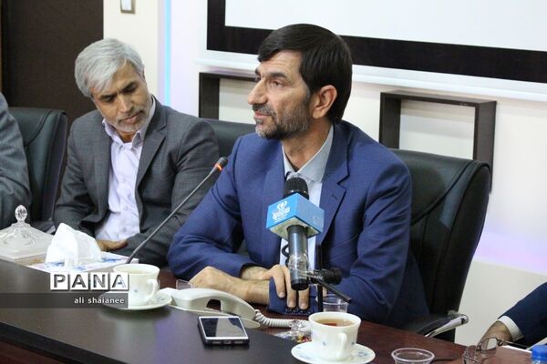 مراسم تکریم و معارفه معاون پژوهش و برنامه ریزی اداره کل آموزش و پرورش سیستان و بلوچستان
