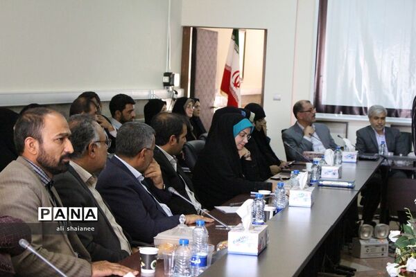 مراسم تکریم و معارفه معاون پژوهش و برنامه ریزی اداره کل آموزش و پرورش سیستان و بلوچستان