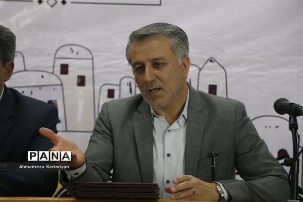 نشست خبری نخستین جشنواره روستا ها و عشایر کتاب خوان فارس