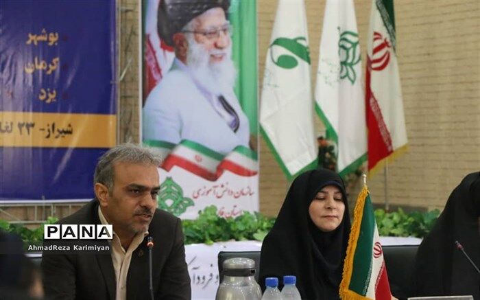 اعضای مجلس دانش آموزی باید تمام مشکلات دانش آموزان را بازگو کنند
