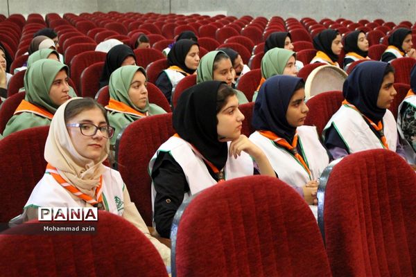 آیین افتتاحیه پیش اردوی پیشتازان دختر استان کرمانشاه