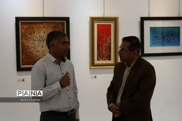 نمایشگاه نقاشی‌خط