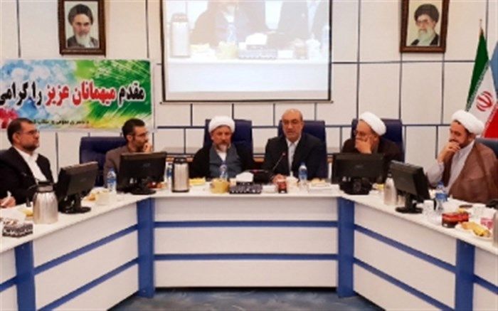 مبارزه با مفاسد نیازمند قوانین و برخورد ویژه است