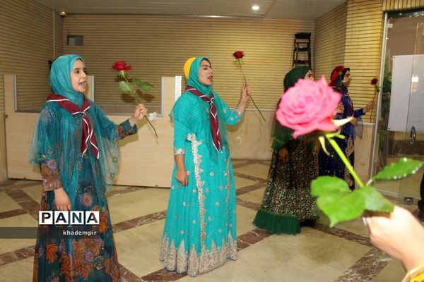 همایش تجلیل از برگزیدگان هجدهمین پرسش مهر ریاست جمهوری درکهگیلویه و بویراحمد