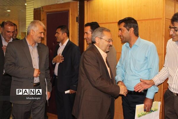 همایش تجلیل از برگزیدگان هجدهمین پرسش مهر ریاست جمهوری درکهگیلویه و بویراحمد