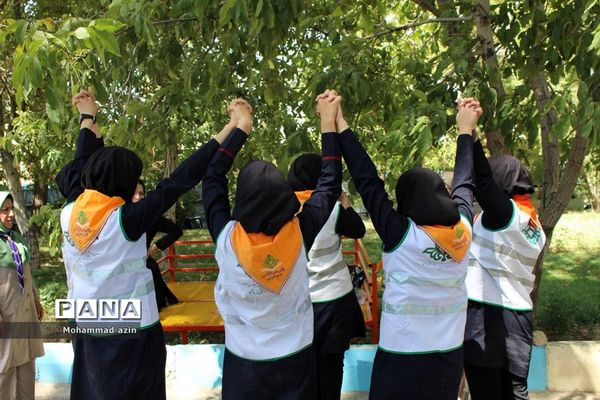 پیش اردوی پیشتازان دختر در کرمانشاه