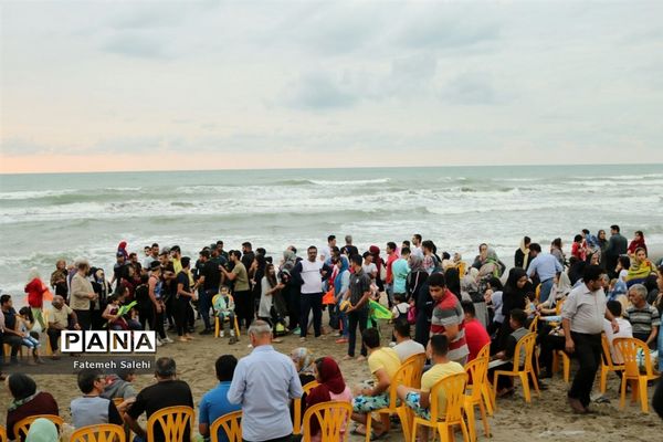 جشنواره بادبادک‌ها در محمودآباد