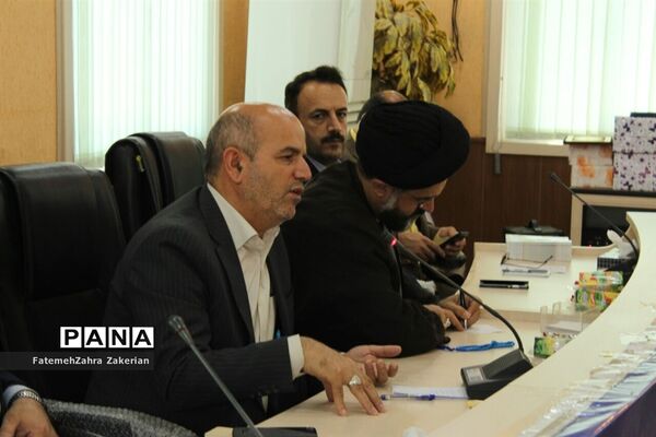 آیین تجلیل از دانش‌آموزان خبرنگار پانا در محمودآباد